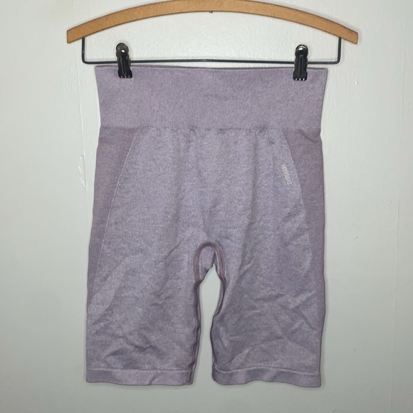 🍂Women’s Lilac gymshark FLEX CYCLING SHORTS! - Picture 2 of 8